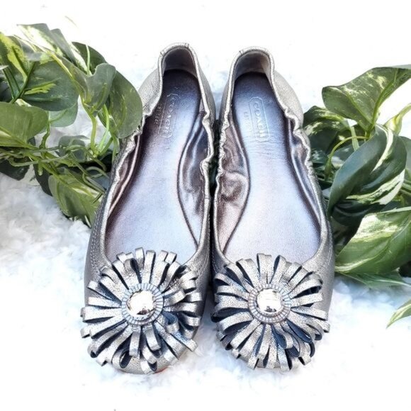 Vintage Coach Metallic Silver Ballet Flats Shoes Flower - Picture 4 of 6